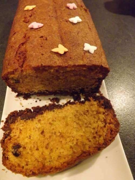 La recette de Au palmarès de la gourmandise : Gâteau à la poudre de pralines et pépites de chocolat