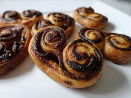 La recette de Fourchettes et pinceaux : Palmiers à la pâte pralinée