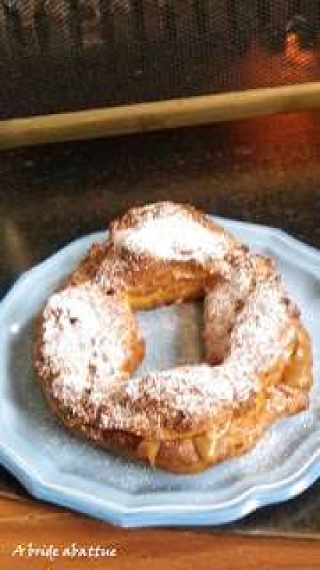 La recette de A bride abattue : Paris-montargis avec la pâte pralinée Mazet